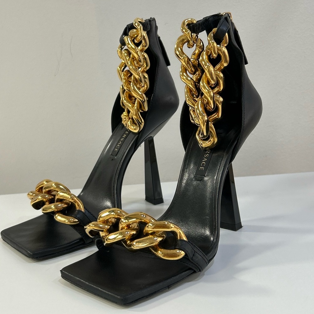 Versace Medusa Nappa gold chain heels